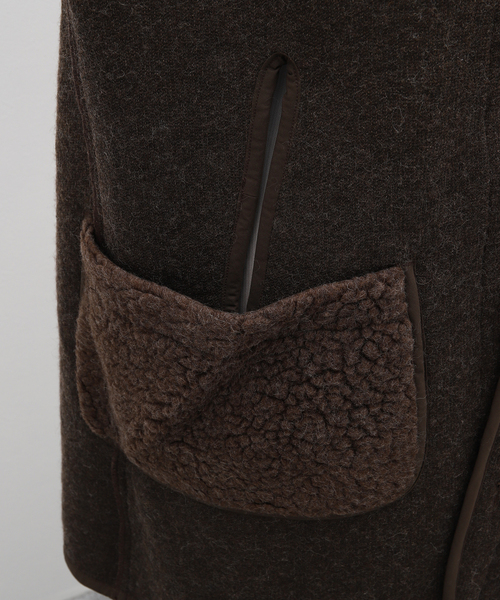 417 EDIFICE(フォーワンセブンエディフィス)の「【INNAT / インアット】 BOA FLEECE LINER VEST / ベスト(ブルゾン・メンズ・チャコールグレー/ブラウン・2)」の20枚目の写真