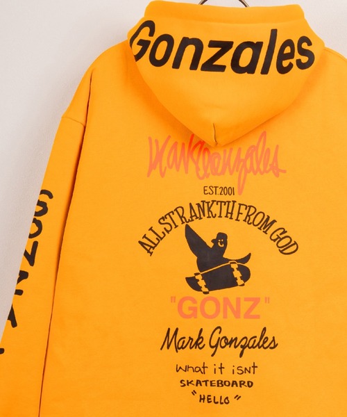 (What it isNt)ART BY MARKGONZALES(ワットイットイズント)の「【0】【(What it isNt) ART BY MARK GONZALES/ワットイットイズント マークゴンザレス】アートデザイン バック&フードロゴプリント フーディー プルパーカー リラックスフィット 裏起毛 24AW新柄追加(パーカー・レディース・レッド/ピンク/ブルー/イエロー/ホワイト/ホワイト系その他/グリーン系その他/グリーン系その他2/ブルー系その他/ピンク系その他2/ホワイト系その他2/イエロー系その他2/ブルー系その他2/イエロー系その他/ピンク系その他・M/L/XL)」の11枚目の写真