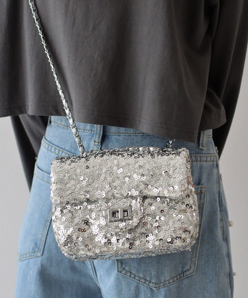 BLUEEAST（ブルーイースト）の「スパンコール2WAYチェーンショルダーバッグ（ショルダーバッグ・レディース・ブラック/シルバー・FREE）」の5枚目の写真