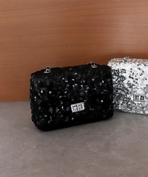 BLUEEAST（ブルーイースト）の「スパンコール2WAYチェーンショルダーバッグ（ショルダーバッグ・レディース・ブラック/シルバー・FREE）」の11枚目の写真