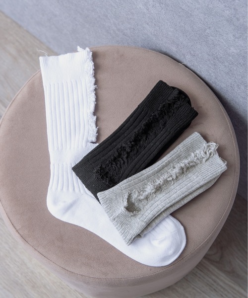 「kakko」(カッコ)の「レディーズ ダメージ加工ソックス 3足セット(ソックス/靴下・レディース・E/D/C/B/A・FREE)」の2枚目の写真