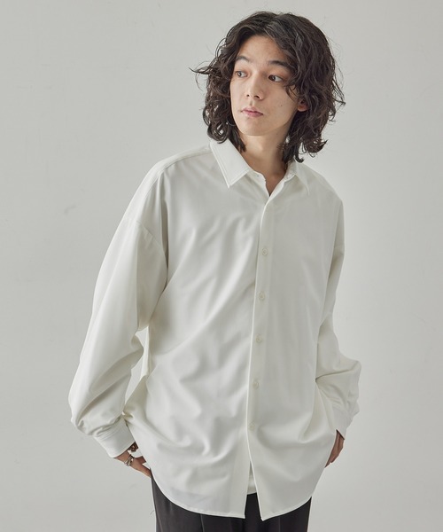JUNRED(ジュンレッド)の「TRストレッチルーズシャツ(シャツ/ブラウス・メンズ・グレー系その他/ホワイト/チャコールグレー・L/M/S)」の3枚目の写真