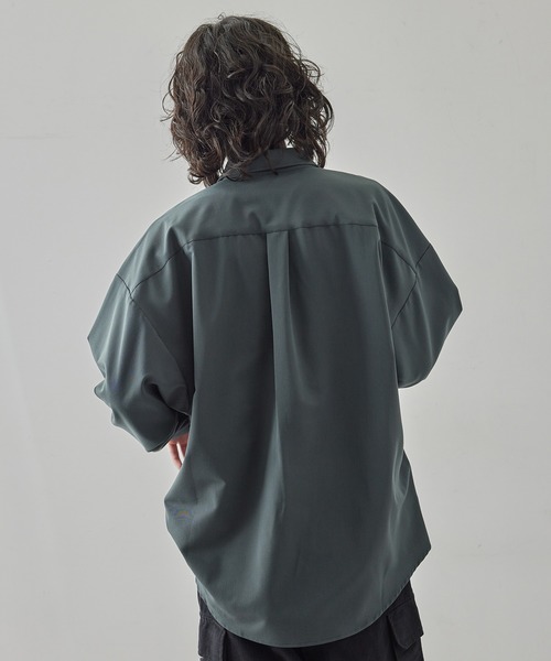 JUNRED(ジュンレッド)の「TRストレッチルーズシャツ(シャツ/ブラウス・メンズ・グレー系その他/ホワイト/チャコールグレー・L/M/S)」の7枚目の写真