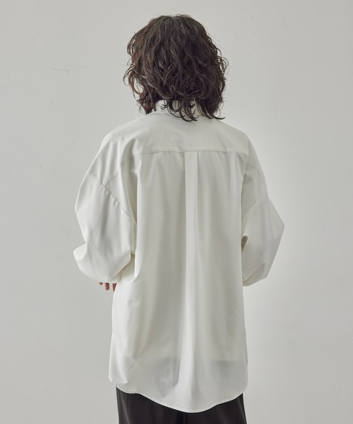 JUNRED(ジュンレッド)の「TRストレッチルーズシャツ(シャツ/ブラウス・メンズ・グレー系その他/ホワイト/チャコールグレー・L/M/S)」の9枚目の写真