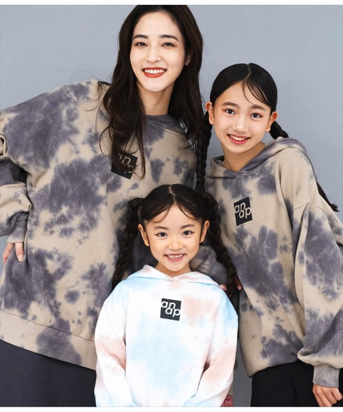 ANAP kids(アナップキッズ)の「anapボックスロゴ裏毛スウェットパーカー【ジュニアお揃い】 【親子お揃い】(パーカー・キッズ・その他/ブラック/ホワイト/ベージュ・120cm/100cm/130cm/110cm)」の18枚目の写真