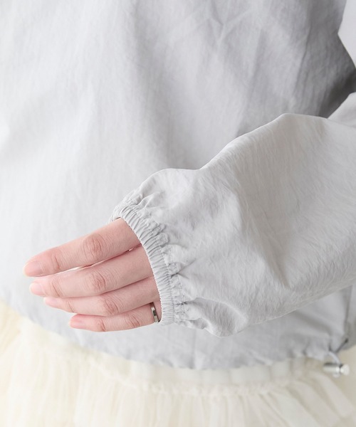 BONLECILL(ボンルシール)の「ロゴ刺繍配色ハーフジッププルオーバー(ナイロンジャケット・レディース・ネイビー/アイボリー/ブラック/グレー・FREE)」の12枚目の写真