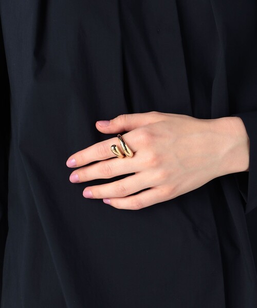 TOMORROWLAND （トゥモローランド）の「LIE STUDIO The Victoria Ring リング（リング・レディース・ゴールド・XXL）」の2枚目の写真