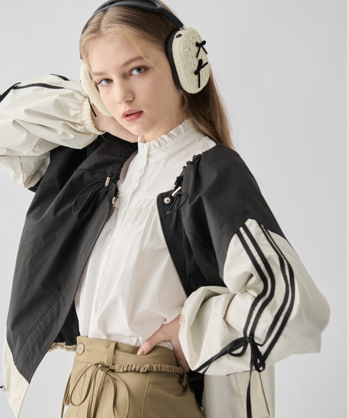 idem（イデム）の「bicolor line blouson/リボン付ナイロンジャケット（ナイロンジャケット・レディース・アイボリー/ブラック・FREE）」の21枚目の写真