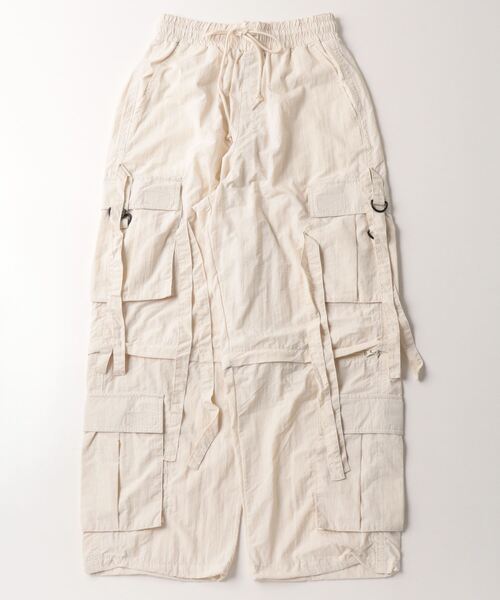 COMMON WARE(コモンウェアー)の「COMMONWARE:ナイロンワッシャーテクノパンツ(カーゴパンツ・レディース・ブラック/カーキ/オフホワイト・L/XL/M)」の14枚目の写真