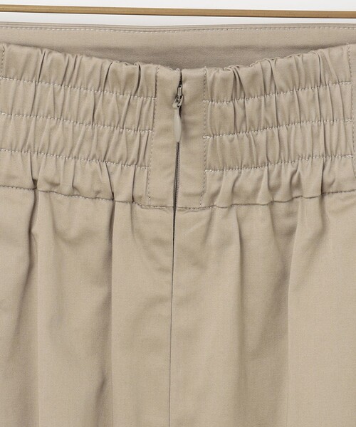 【セール】【WEB限定】サテンストレッチ Iラインスカート（スカート）｜組曲（クミキョク）