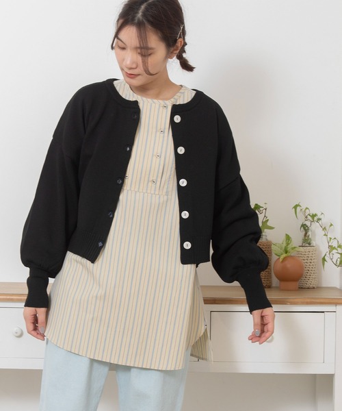 POU DOU DOU（プードゥドゥ）の「ぷっくり袖スポンディッシュカーディガン（ニット/セーター・レディース・ブルー/ブラック/ライトグリーン/キナリ・3）」の11枚目の写真