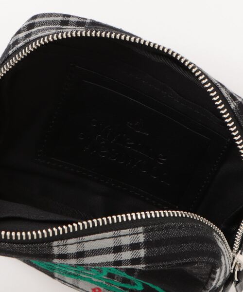 Vivienne Westwood(ヴィヴィアンウエストウッド)の「テクスチャーチェックラフステッチオーブ刺繍ポーチ(ポーチ・レディース・クリーム/ピンク系・FREE)」の6枚目の写真