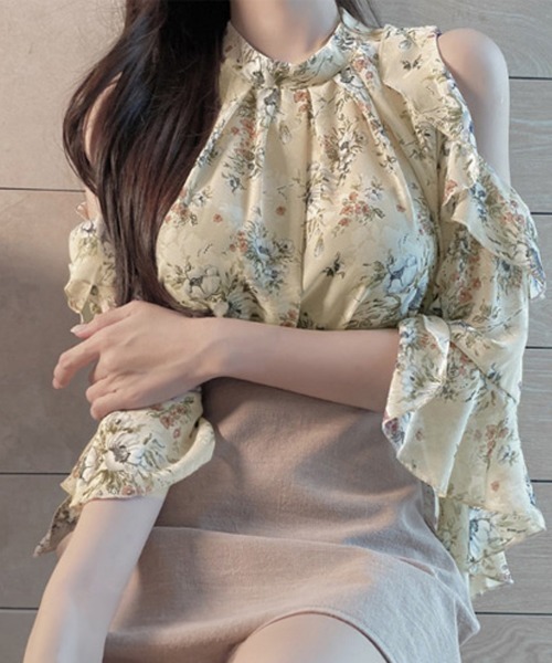 Miniministore(ミニミニストア)の「花柄ブラウスプチハイネックオフショルダー半袖半袖(シャツ/ブラウス・レディース・ベージュ系1/オレンジ/ベージュ系2/ブルー・M/L)」の8枚目の写真