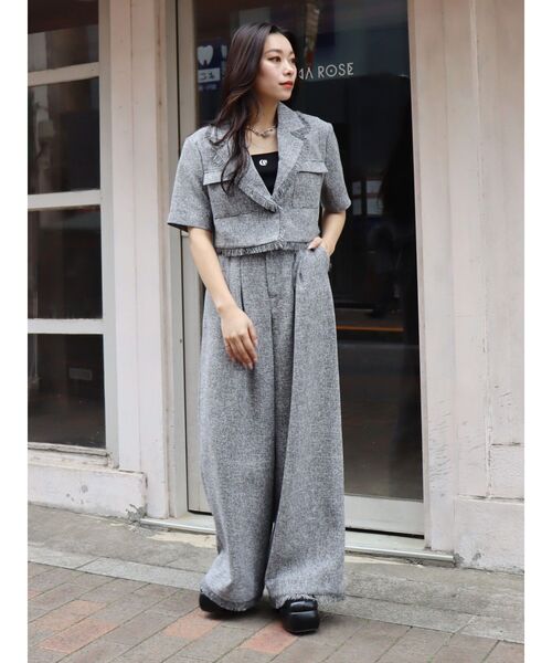 EVRIS（エヴリス）の「ボリュームタックフリンジワイドパンツ【セットアップ着用可能】（その他パンツ・レディース・ホワイト/ブラック/グリーン・SMALL/MEDIUM）」の11枚目の写真