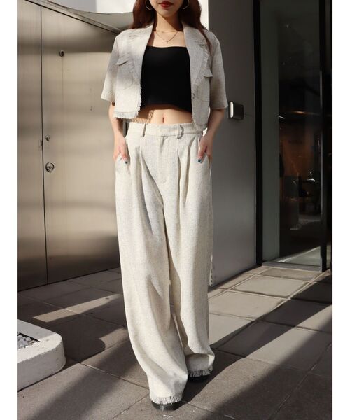 EVRIS（エヴリス）の「ボリュームタックフリンジワイドパンツ【セットアップ着用可能】（その他パンツ・レディース・ホワイト/ブラック/グリーン・SMALL/MEDIUM）」の14枚目の写真