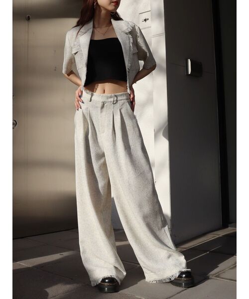 EVRIS（エヴリス）の「ボリュームタックフリンジワイドパンツ【セットアップ着用可能】（その他パンツ・レディース・ホワイト/ブラック/グリーン・SMALL/MEDIUM）」の17枚目の写真