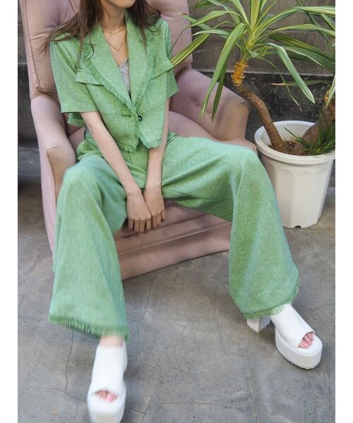 EVRIS（エヴリス）の「ボリュームタックフリンジワイドパンツ【セットアップ着用可能】（その他パンツ・レディース・ホワイト/ブラック/グリーン・SMALL/MEDIUM）」の19枚目の写真