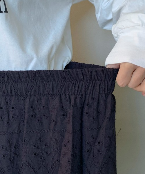 CRB（シーアールビー）の「レースティアードロングスカート（スカート・レディース・ブラック/オフホワイト・F）」の6枚目の写真