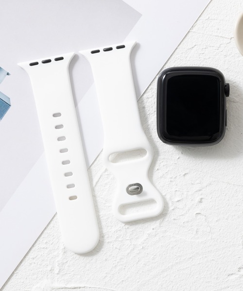 emonique(エモニーク)の「シリコン製 Apple Watch バンド スマートウォッチバンド【38/40/41/42/44/45/49mm対応】(デジタル腕時計・メンズ・グレー/ブラック系その他/ベビーピンク/ブルー/ピンク/ベージュ/ホワイト/ブラック・42/38)」の2枚目の写真