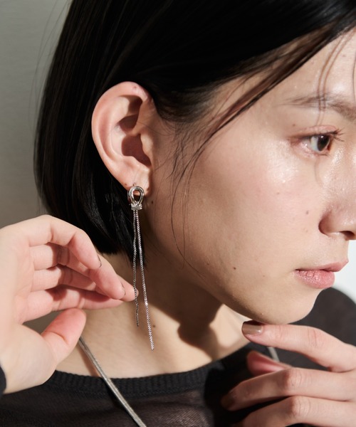 Shelly island（シェリーアイランド）の「ロングチェーンデザインピアス（ピアス（両耳用）・レディース・シルバー/ゴールド・FREE）」の15枚目の写真