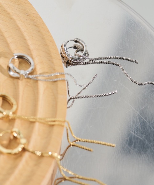 Shelly island（シェリーアイランド）の「ロングチェーンデザインピアス（ピアス（両耳用）・レディース・シルバー/ゴールド・FREE）」の13枚目の写真