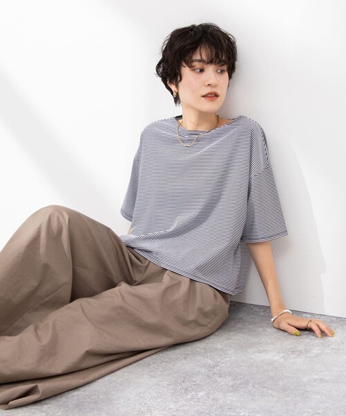 NOLLEY’S（ノーリーズ）の「MY STANDARD Tシャツ（Tシャツ/カットソー・レディース・ピンク/ブラック系その他/ブルー/ホワイト/ホワイト系その他5/ブラック/サーモンピンク/ホワイト系その他6・1/2）」の11枚目の写真