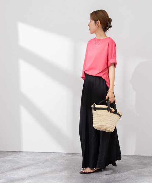 NOLLEY’S（ノーリーズ）の「MY STANDARD Tシャツ（Tシャツ/カットソー・レディース・ピンク/ブラック系その他/ブルー/ホワイト/ホワイト系その他5/ブラック/サーモンピンク/ホワイト系その他6・1/2）」の16枚目の写真