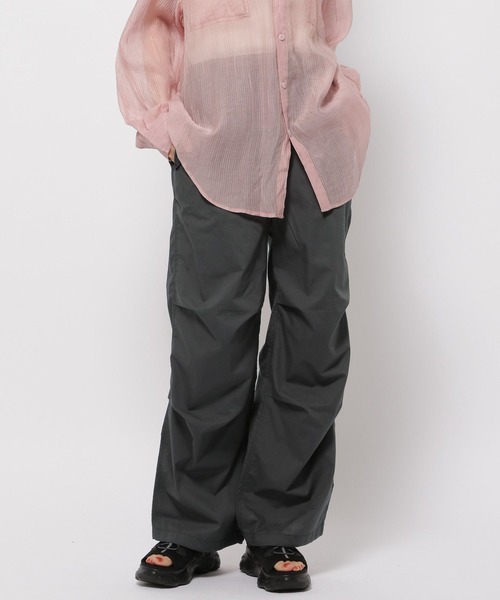 niko and...（ニコアンド）の「ドライチルイージースノーパンツ（その他パンツ・レディース・ダークブルー/チャコール/ピンク/カーキ/ベージュ・FREE）」の2枚目の写真