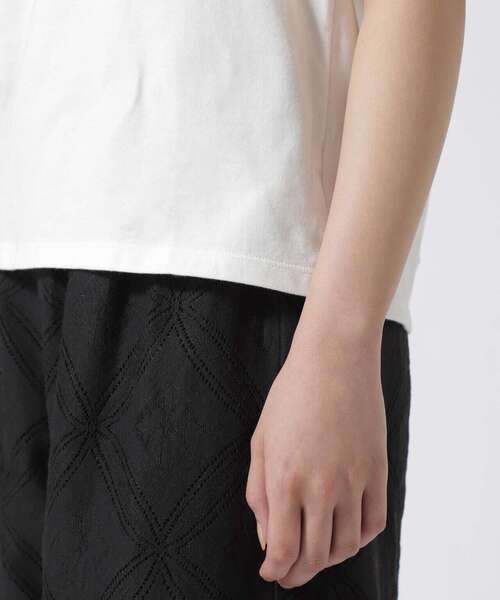 MARECHAL TERRE（マルシャルテル）の「MARECHAL TERRE（マルシャルテル) 切替えシアーTシャツ（Tシャツ/カットソー・レディース・ブラック/ホワイト・2）」の13枚目の写真