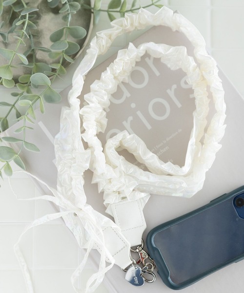 tiny tiny（ティニーティニー）の「クシュクシュショルダーストラップ2[tiny tiny(ティニーティニー)]（スマホグッズ・レディース・ホワイト/シルバー/パープル/ライトグレー/ブルー・0）」の2枚目の写真