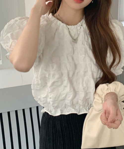 deux amour（ドゥーザムール）の「パフスリーブボリューム半袖トップス（Tシャツ/カットソー・レディース・ブラック/ホワイト・FREE）」の9枚目の写真
