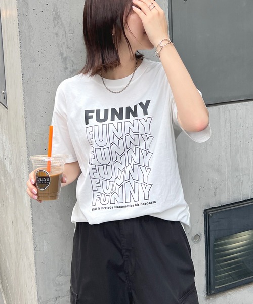ABYS（アビス）の「FUNNYロゴプリント半袖Tシャツ（Tシャツ/カットソー・レディース・ブラック×ホワイト/ホワイト系その他/ホワイト×ブラック/ピンク/ネイビー・FREE）」の2枚目の写真