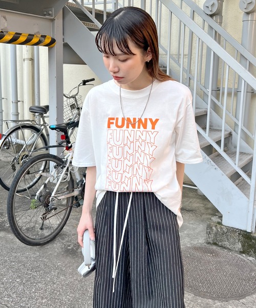ABYS（アビス）の「FUNNYロゴプリント半袖Tシャツ（Tシャツ/カットソー・レディース・ブラック×ホワイト/ホワイト系その他/ホワイト×ブラック/ピンク/ネイビー・FREE）」の7枚目の写真