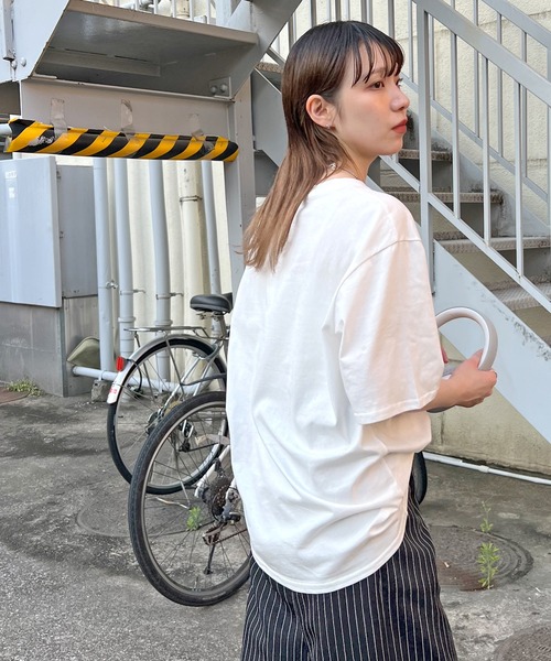 ABYS（アビス）の「FUNNYロゴプリント半袖Tシャツ（Tシャツ/カットソー・レディース・ブラック×ホワイト/ホワイト系その他/ホワイト×ブラック/ピンク/ネイビー・FREE）」の8枚目の写真