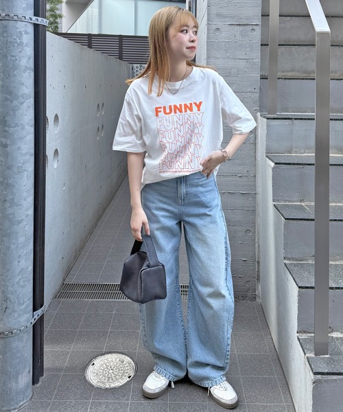ABYS（アビス）の「FUNNYロゴプリント半袖Tシャツ（Tシャツ/カットソー・レディース・ブラック×ホワイト/ホワイト系その他/ホワイト×ブラック/ピンク/ネイビー・FREE）」の17枚目の写真