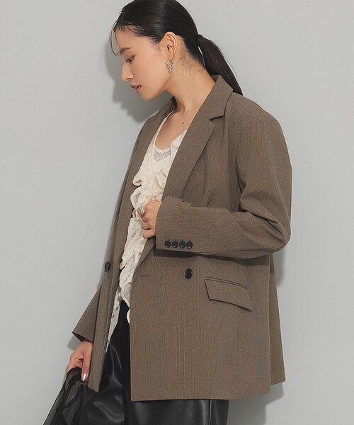 Ray BEAMS(レイビームス)の「シャークスキン 4ボタン ダブル ジャケット(テーラードジャケット・レディース・ダークブラウン/シルバー・0/1)」の12枚目の写真