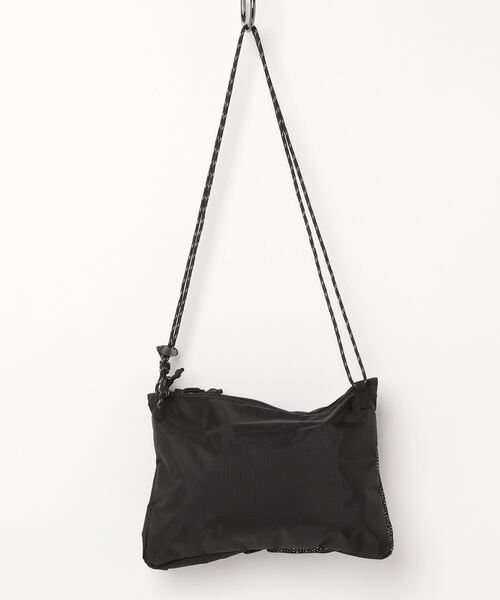 MARMOT（マーモット）の「【Marmot】MMW Sacoche / エムエヌダブリューサコッシュ（ショルダーバッグ・メンズ・ブラック/オリーブ/オレンジ・ONE SIZE）」の4枚目の写真