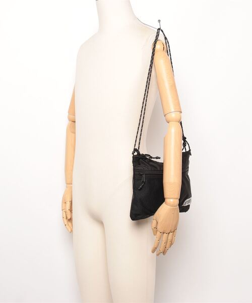 MARMOT（マーモット）の「【Marmot】MMW Sacoche / エムエヌダブリューサコッシュ（ショルダーバッグ・メンズ・ブラック/オリーブ/オレンジ・ONE SIZE）」の7枚目の写真