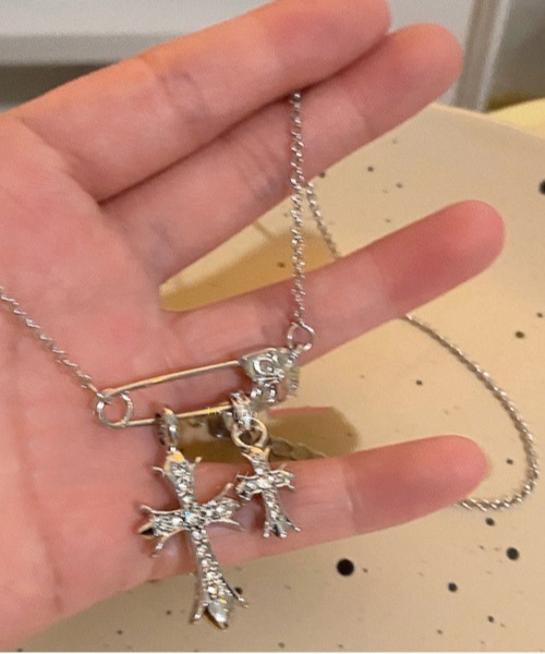 クロス　十字架　ハート　安全ピン　ネックレス　シルバー　CH Chrome heart safety pin necklace - Etsy 日本