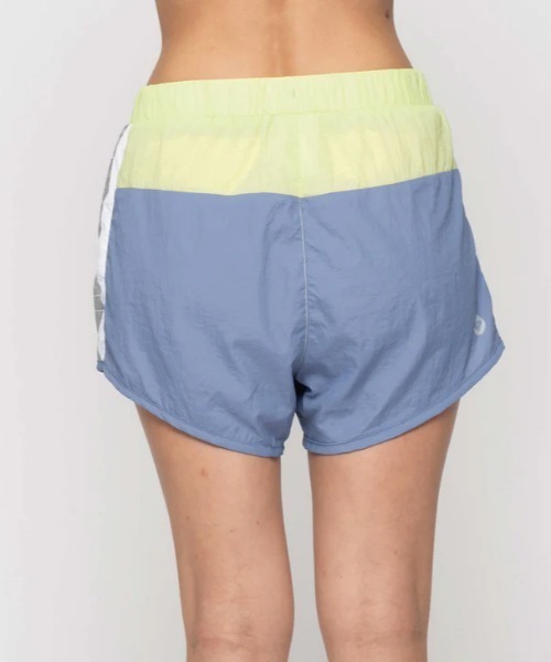 ROXY(ロキシー)の「JUMP HIGH METALLIC S/ロキシーウエストゴム撥水加工フィットネスショートパンツ(その他パンツ・レディース・ブルー/ブラック・LARGE/MEDIUM/SMALL)」の5枚目の写真