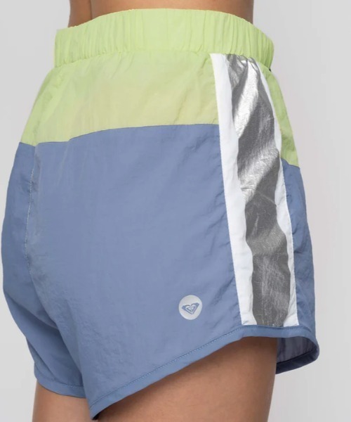 ROXY(ロキシー)の「JUMP HIGH METALLIC S/ロキシーウエストゴム撥水加工フィットネスショートパンツ(その他パンツ・レディース・ブルー/ブラック・LARGE/MEDIUM/SMALL)」の9枚目の写真