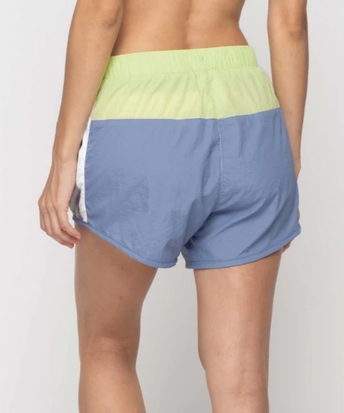 ROXY(ロキシー)の「JUMP HIGH METALLIC S/ロキシーウエストゴム撥水加工フィットネスショートパンツ(その他パンツ・レディース・ブルー/ブラック・LARGE/MEDIUM/SMALL)」の12枚目の写真