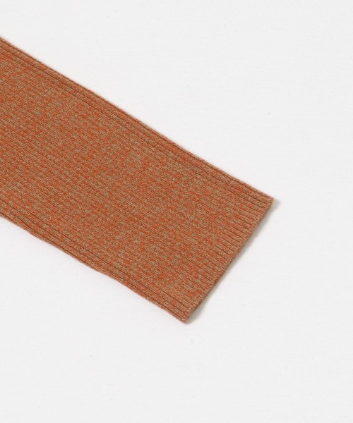 URBAN RESEARCH（アーバンリサーチ）の「『UR TECH』コットンメランジクルーネックニット（ニット/セーター・レディース・オレンジ/パープル/カーキ・FREE）」の5枚目の写真