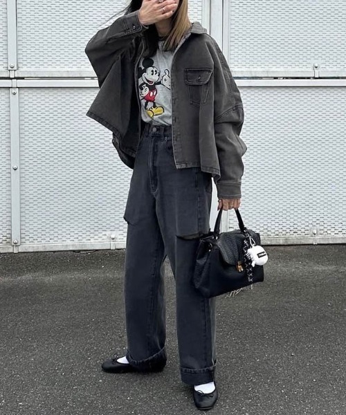 AMELY（エミリー）の「デニムワイドシャツ（シャツ/ブラウス・レディース・ブルー/ライトブルー/ブラック/グレー・フリー）」の19枚目の写真