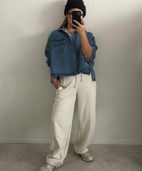 AMELY（エミリー）の「デニムワイドシャツ（シャツ/ブラウス・レディース・ブルー/ライトブルー/ブラック/グレー・フリー）」の18枚目の写真