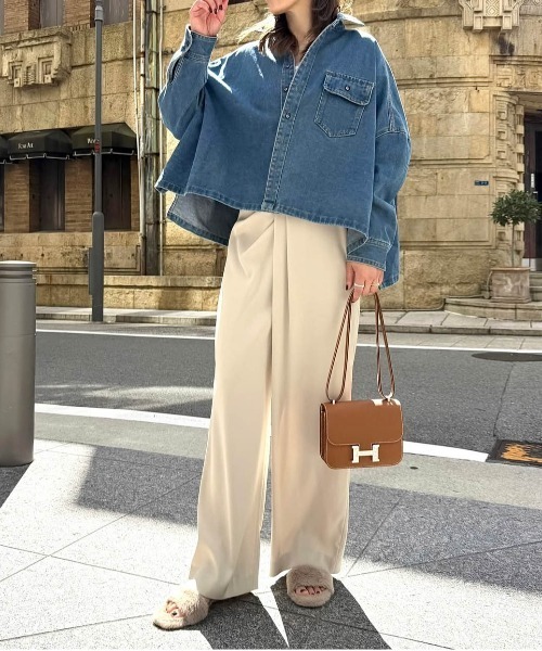 AMELY(エミリー)の「ざっくりとした抜け感を叶えるデニムワイドシャツ/体型カバー(シャツ/ブラウス・レディース・ブルー/ライトブルー/ブラック/グレー・フリー)」の19枚目の写真