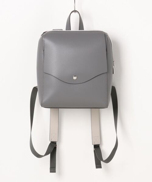 and it_（アンドイット）の「Legato Largo かるいかばん ミニリュック（バックパック/リュック・レディース・ブラック/グレイッシュベージュ/ダークグレー/ライトグレー/ダークブラウン・FREE）」の3枚目の写真