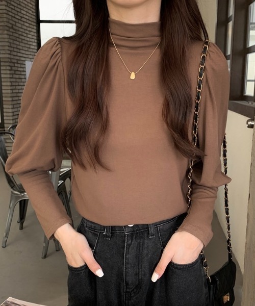 LADY LIKE(レディライク)の「パワーショルダープチハイトップス(Tシャツ/カットソー・レディース・モカ/ホワイト/ブラック・M)」の9枚目の写真