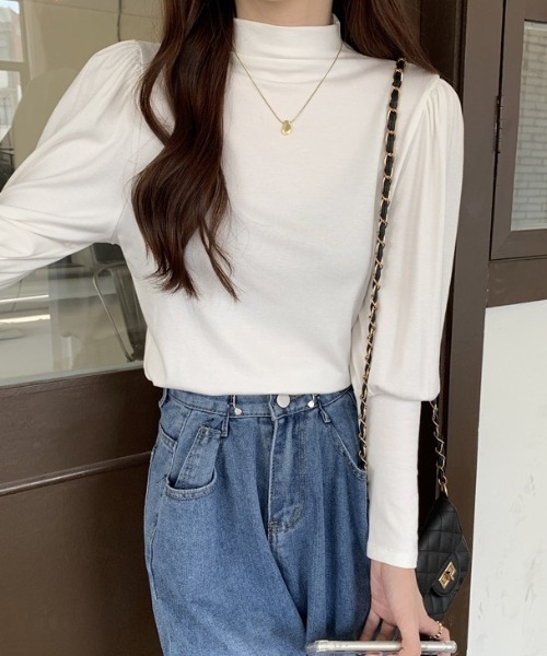 LADY LIKE(レディライク)の「パワーショルダープチハイトップス(Tシャツ/カットソー・レディース・モカ/ホワイト/ブラック・M)」の5枚目の写真