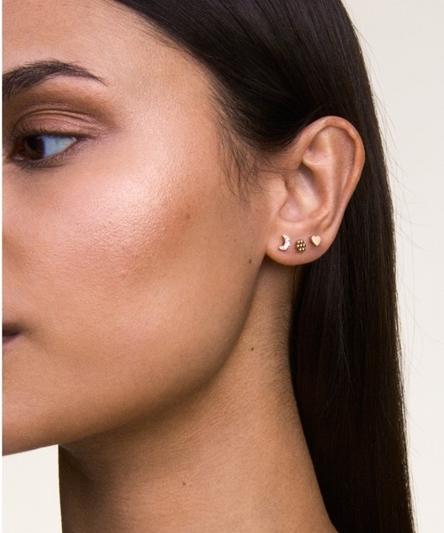 Daniel Wellington(ダニエルウェリントン)の「Heart Stud Earring レーディスピアス ローズゴールド/シルバー/ゴールド 片耳用(ピアス(片耳用)・レディース・ピンクゴールド/イエローゴールド/シルバー・ONE SIZE)」の13枚目の写真